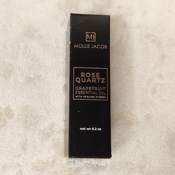 Mollie Jacob Rose Quartz Grapefruit Essential Oil with Healing Stones - Picture 3 of 8